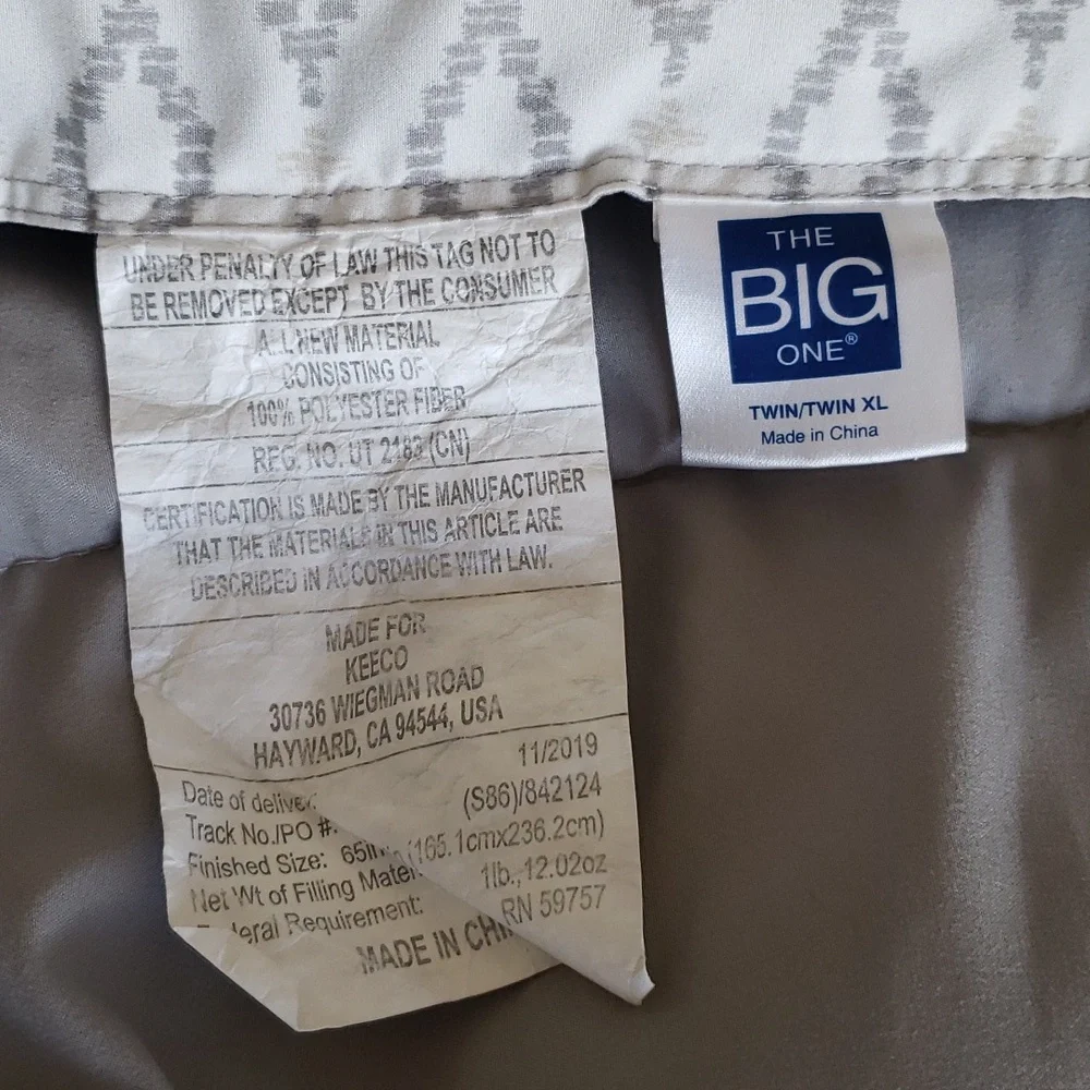 Reversible Gray Twin Comforter